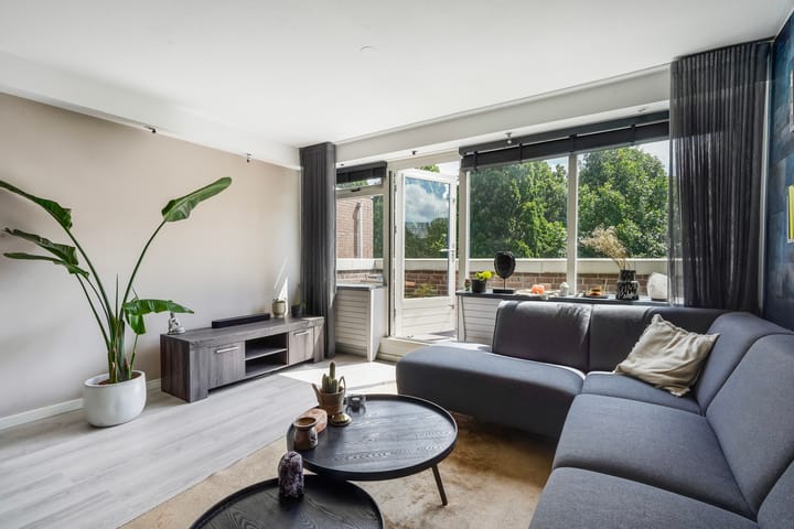 Foto 7 van Robert Schumanring 233