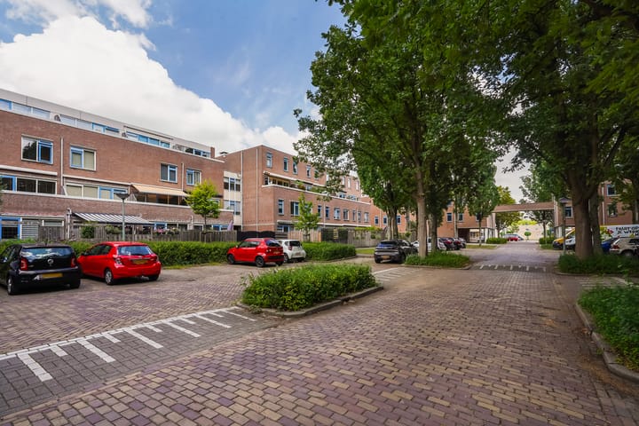 Foto 34 van Robert Schumanring 233