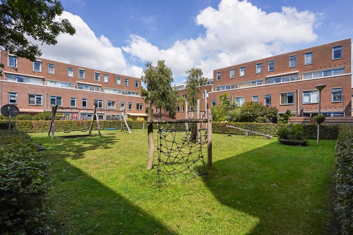 Foto 33 van Robert Schumanring 233