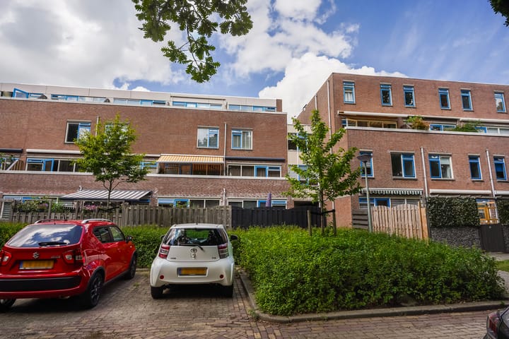 Foto 36 van Robert Schumanring 233