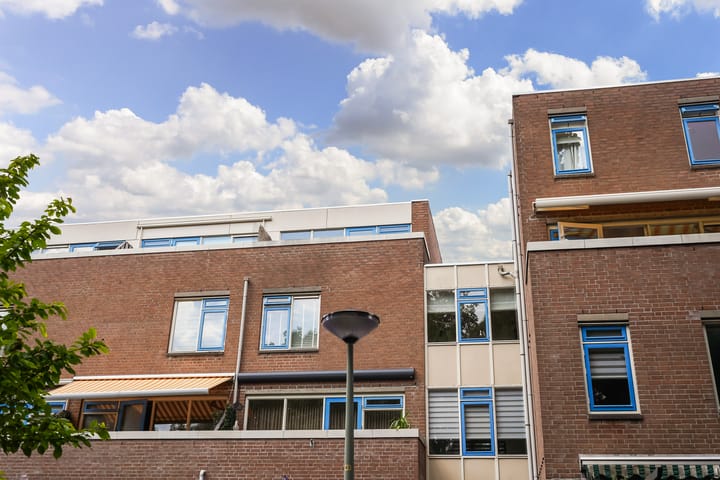 Foto 41 van Robert Schumanring 233