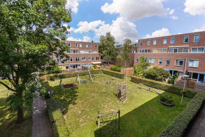 Foto 32 van Robert Schumanring 233