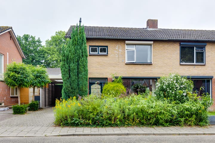 Photo 3 of Wittejufferstraat 19