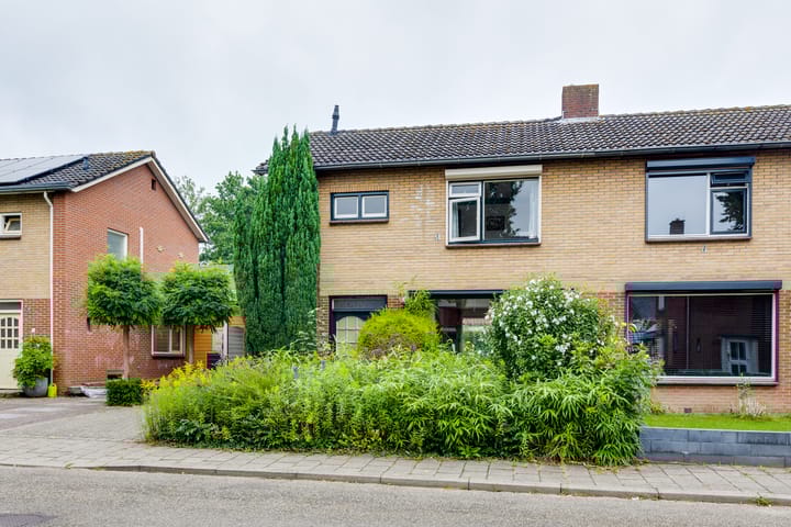 Photo 4 of Wittejufferstraat 19