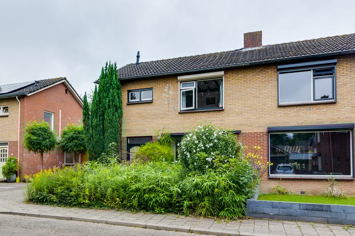 Photo 5 of Wittejufferstraat 19