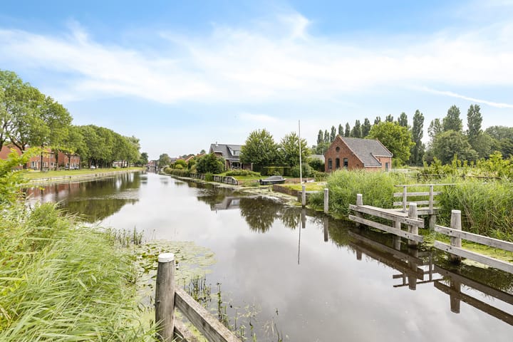 Photo 2 of De Streep 14