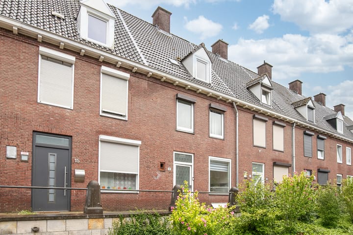 Foto 2 van Adelaarstraat 17