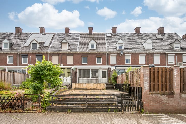 Foto 23 van Adelaarstraat 17