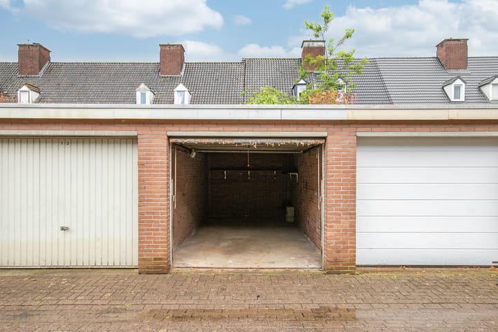 Foto 24 van Adelaarstraat 17