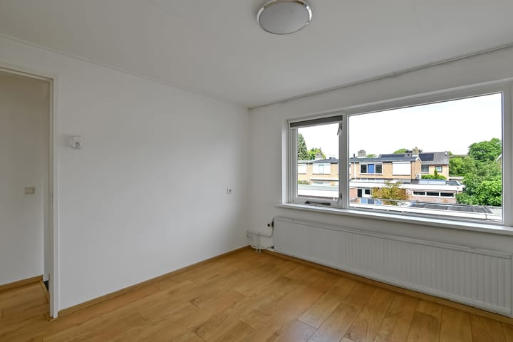 Foto 15 van Van der Duyn van Maasdamstraat 24