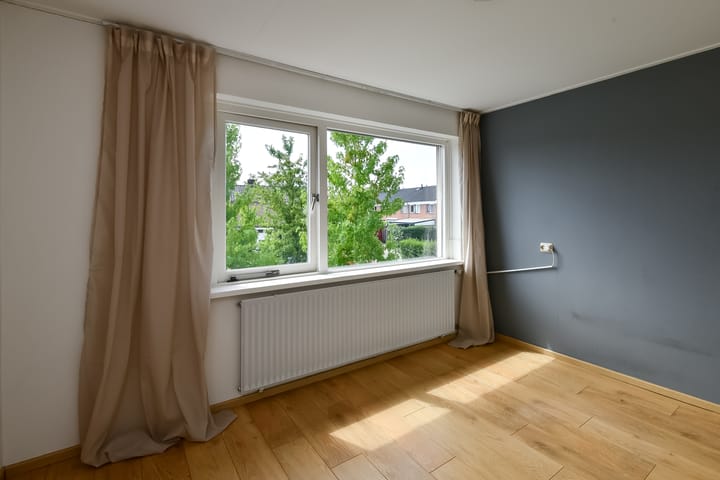 Foto 17 van Van der Duyn van Maasdamstraat 24