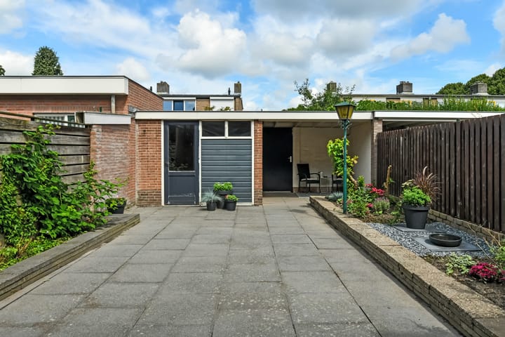 Foto 27 van Van der Duyn van Maasdamstraat 24