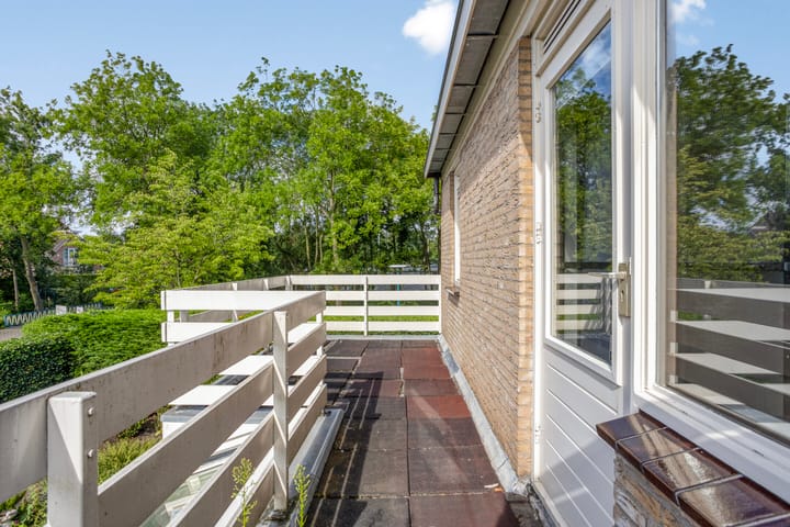 Foto 16 van van Houdringelaan 18