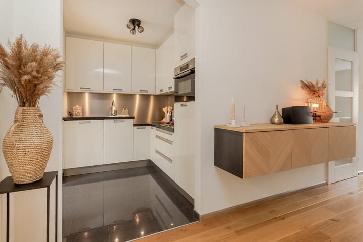 Photo 13 of Peutzstraat 31