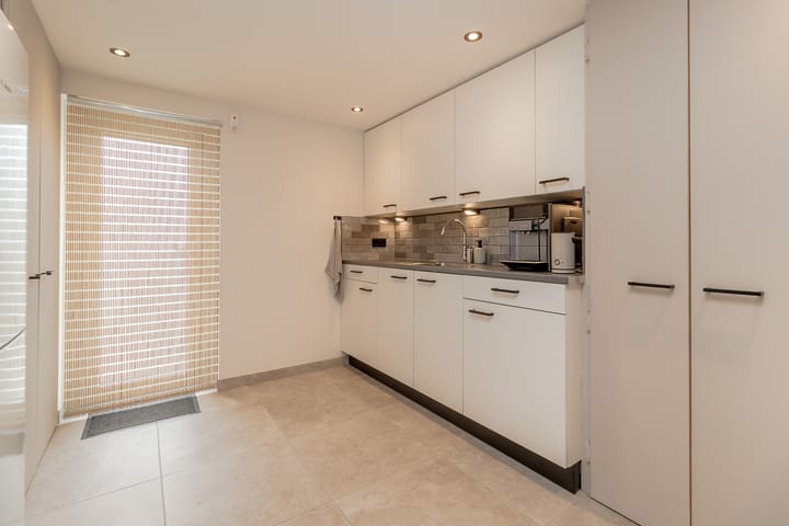 Photo 32 of Peutzstraat 31