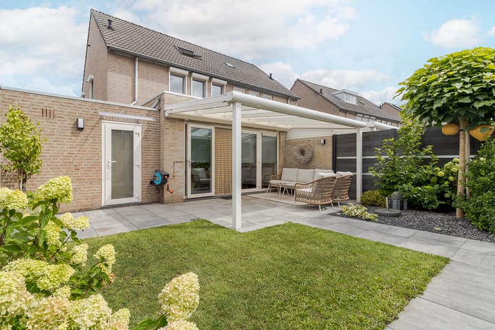 Photo 40 of Peutzstraat 31