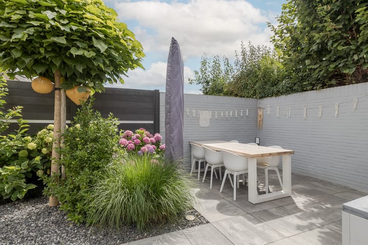 Photo 41 of Peutzstraat 31