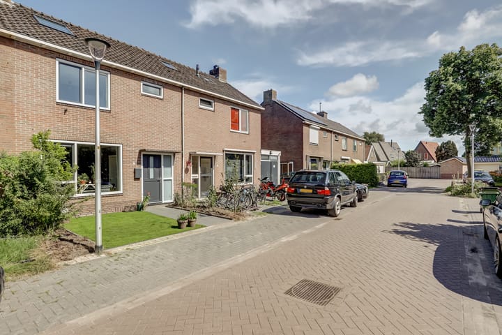 Foto 2 van Schoolstraat 7