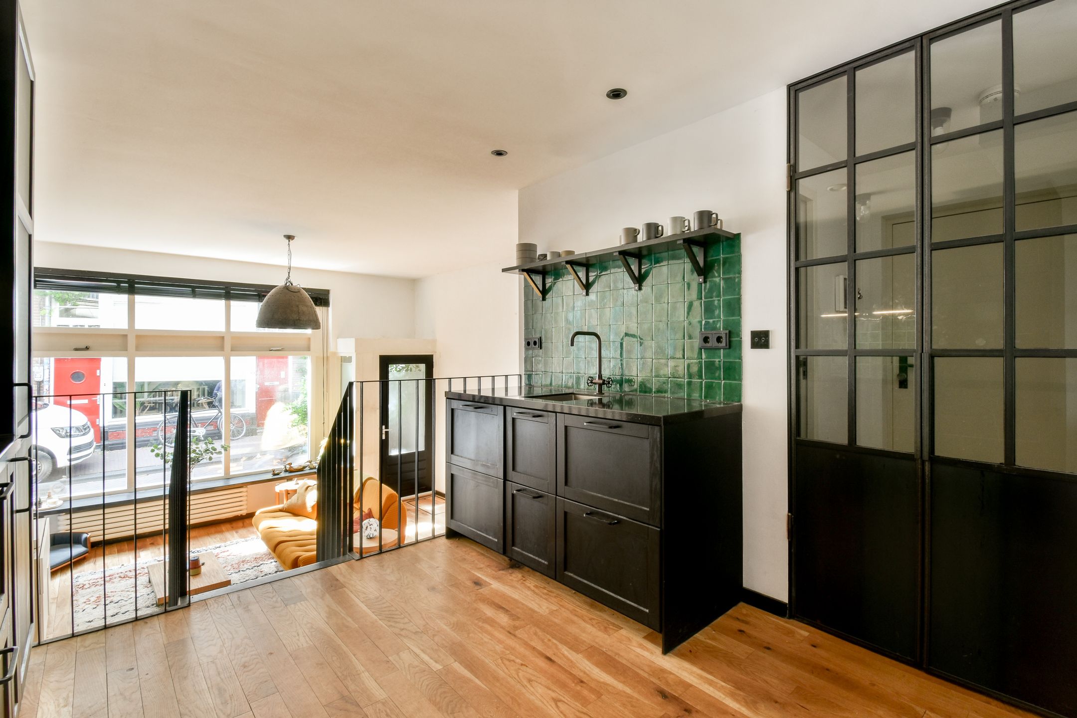 Foto 9 van Eerste Tuindwarsstraat 11