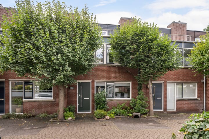 Photo 1 of Botter 25