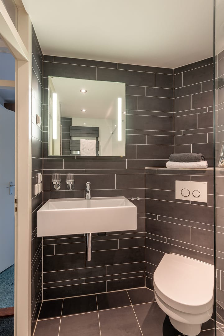 Photo 28 of Botter 25