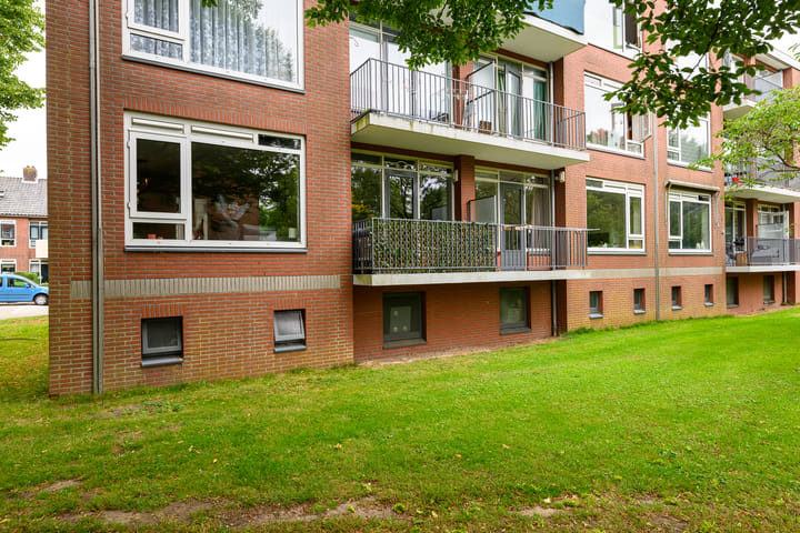 Foto 3 van Peter van Anrooystraat 25