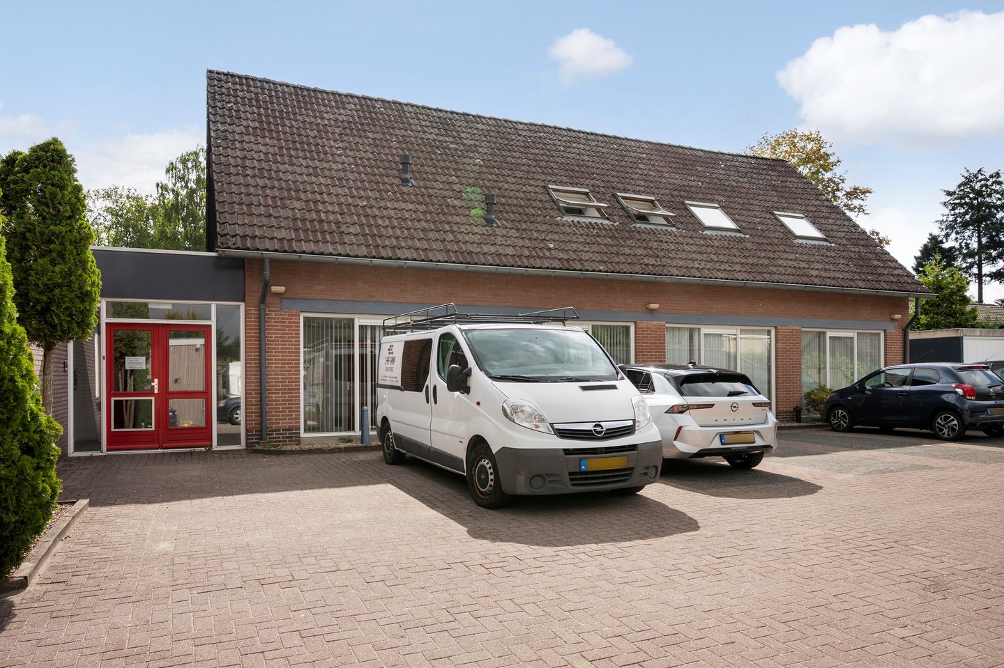Bekijk foto 2 van Dorpstraat 72-B