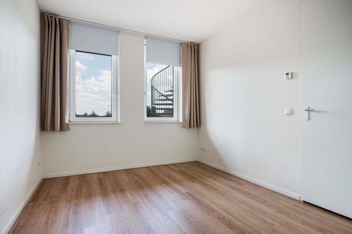 Foto 25 van Rentambt 14