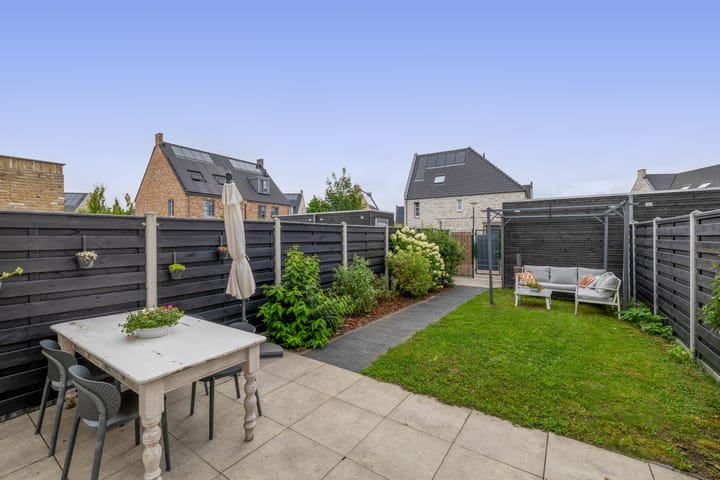 Photo 21 of Dotterbloempad 6