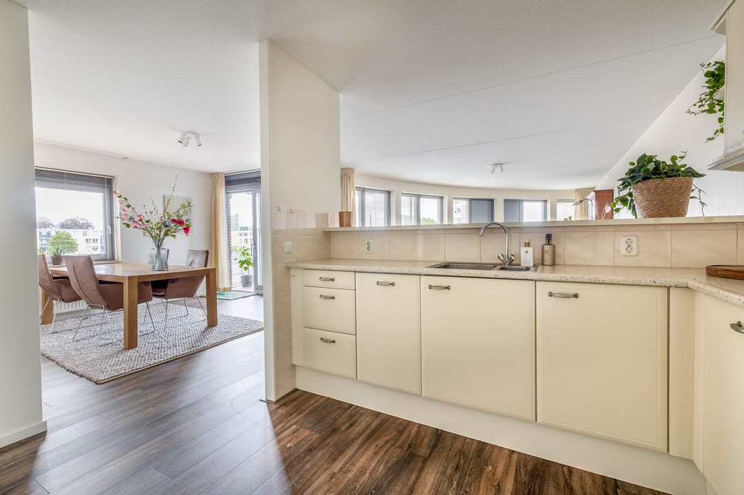 Foto 16 van Mevrouw De Rooweg 19