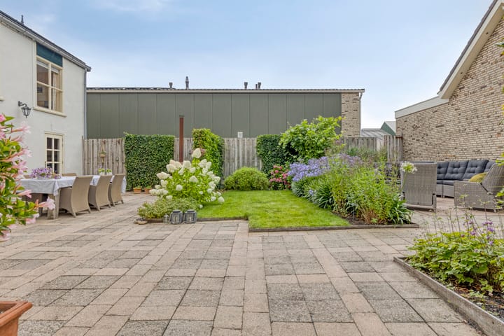 Photo 26 of Zuideinde 115