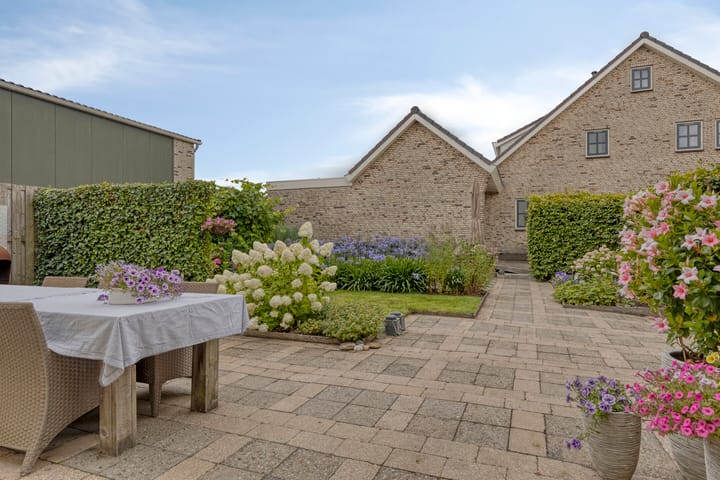 Photo 27 of Zuideinde 115