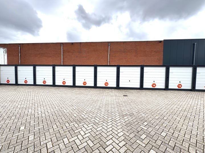 Photo 3 of Protonstraat 22-1