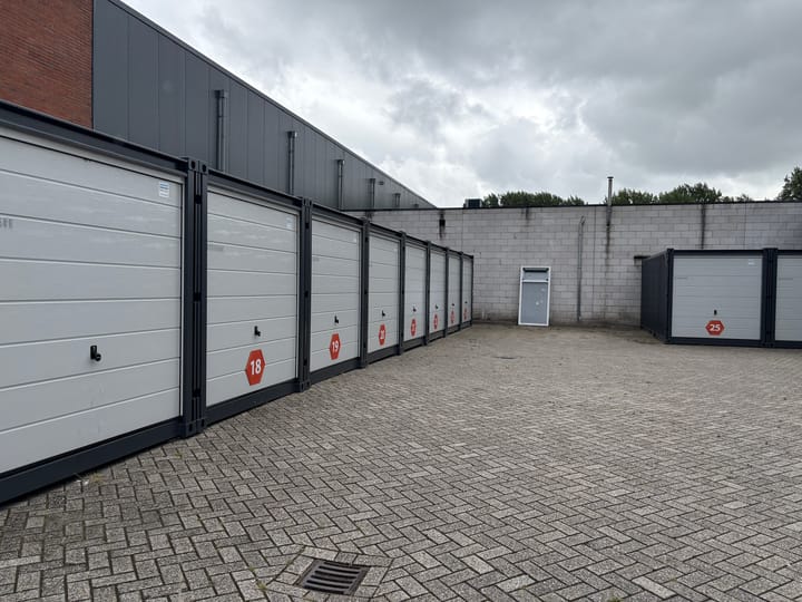 Photo 5 of Protonstraat 22-1