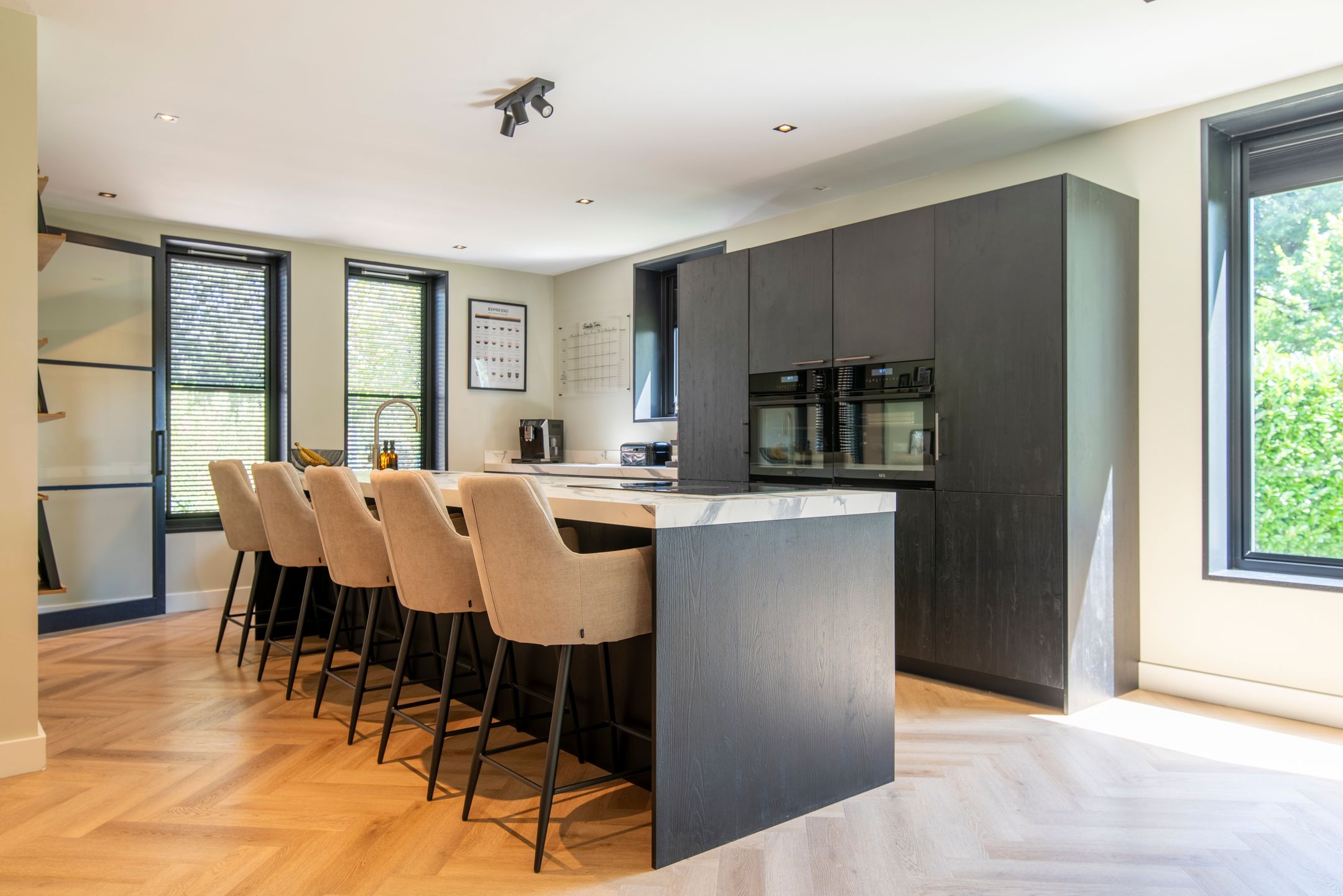 Foto 12 van Waterman 10