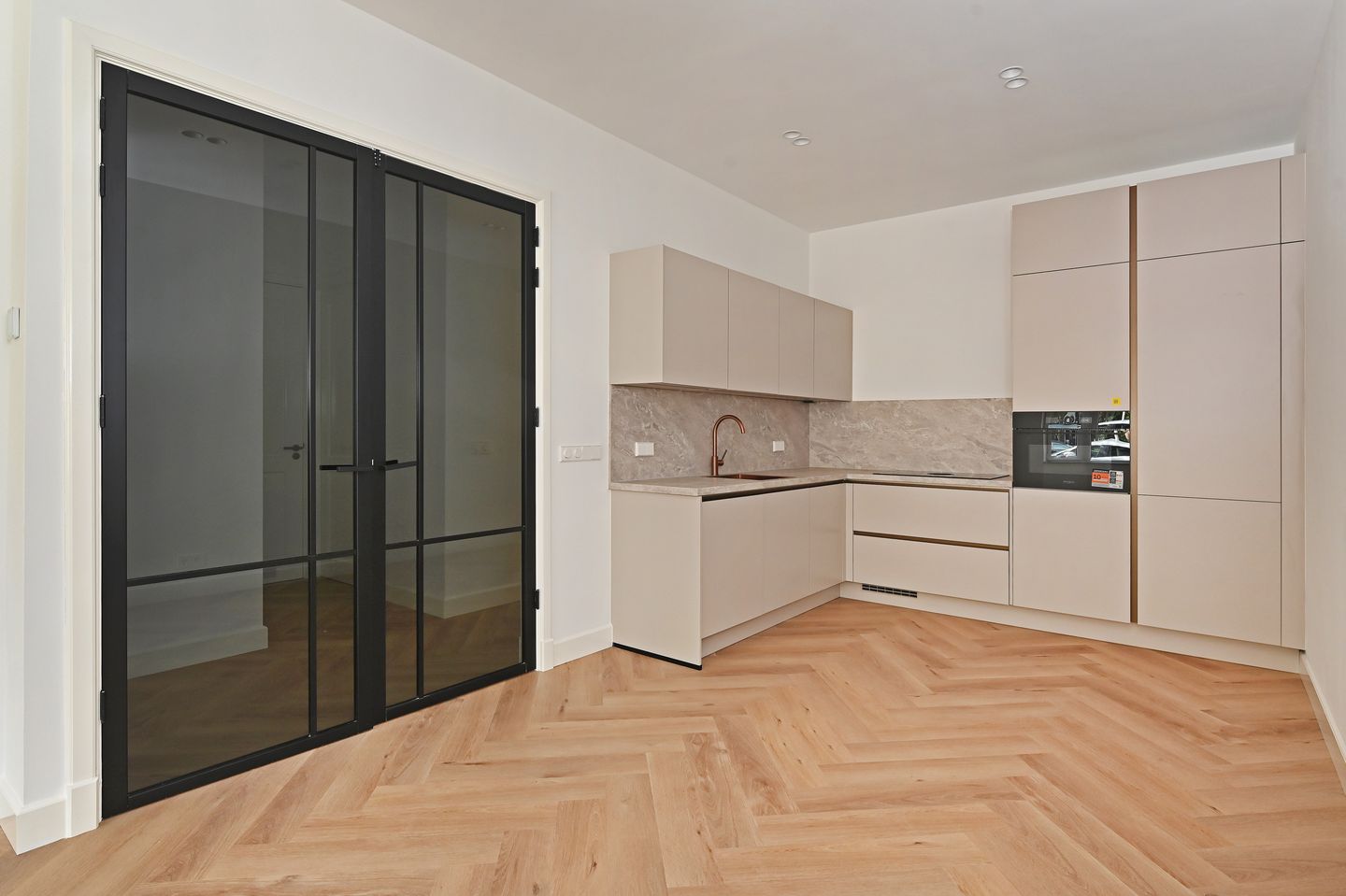 Foto 10 van Pisuissestraat 67