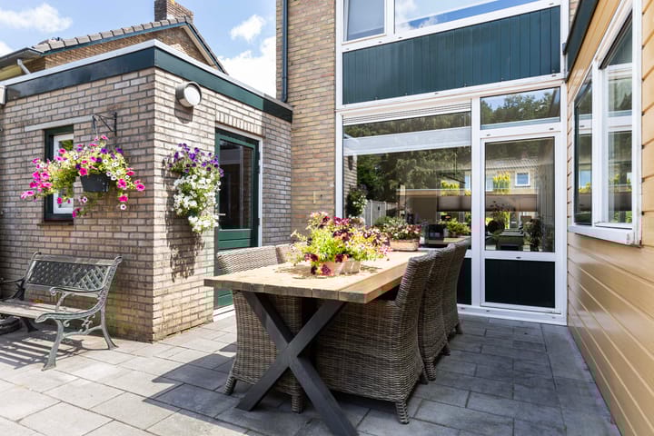 Photo 32 of Tonissenlaan 11