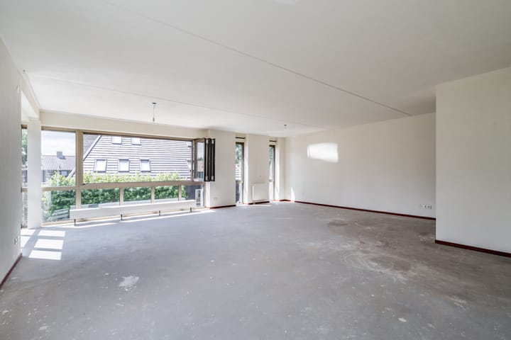 Photo 2 of Oranjelaan 63