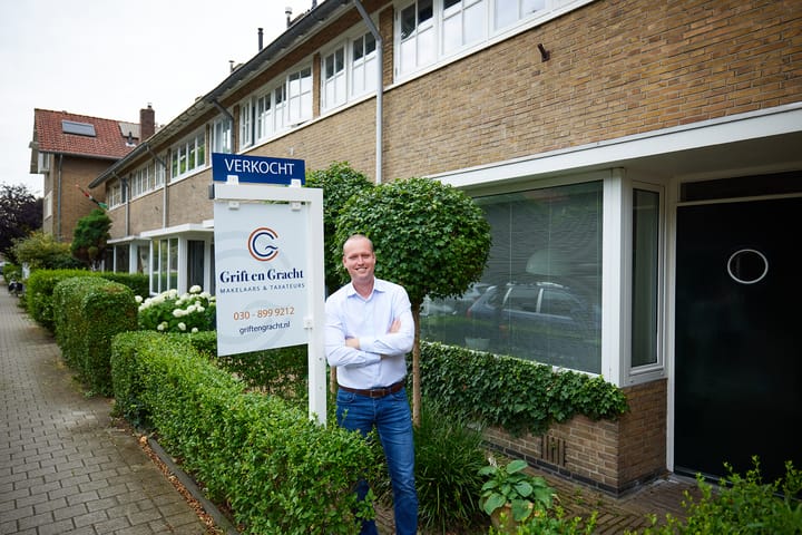 A promotional picture for the office