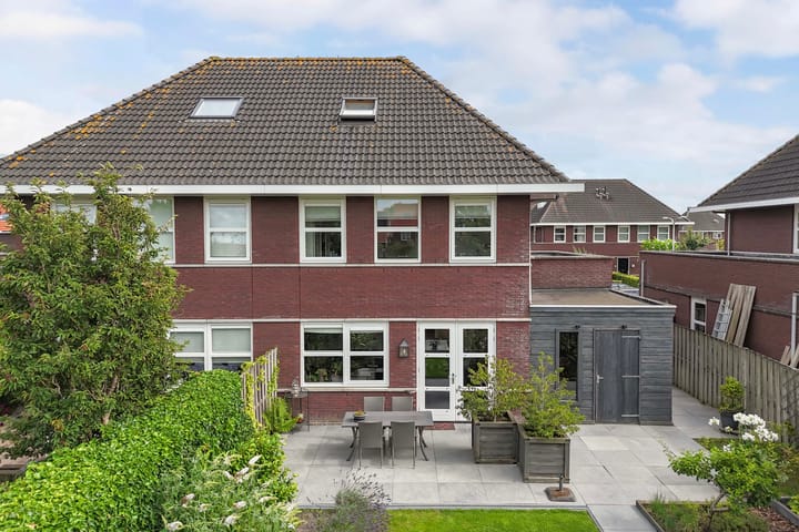 Photo 48 of Aurelia 6