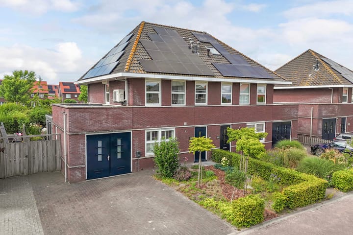 Photo 54 of Aurelia 6