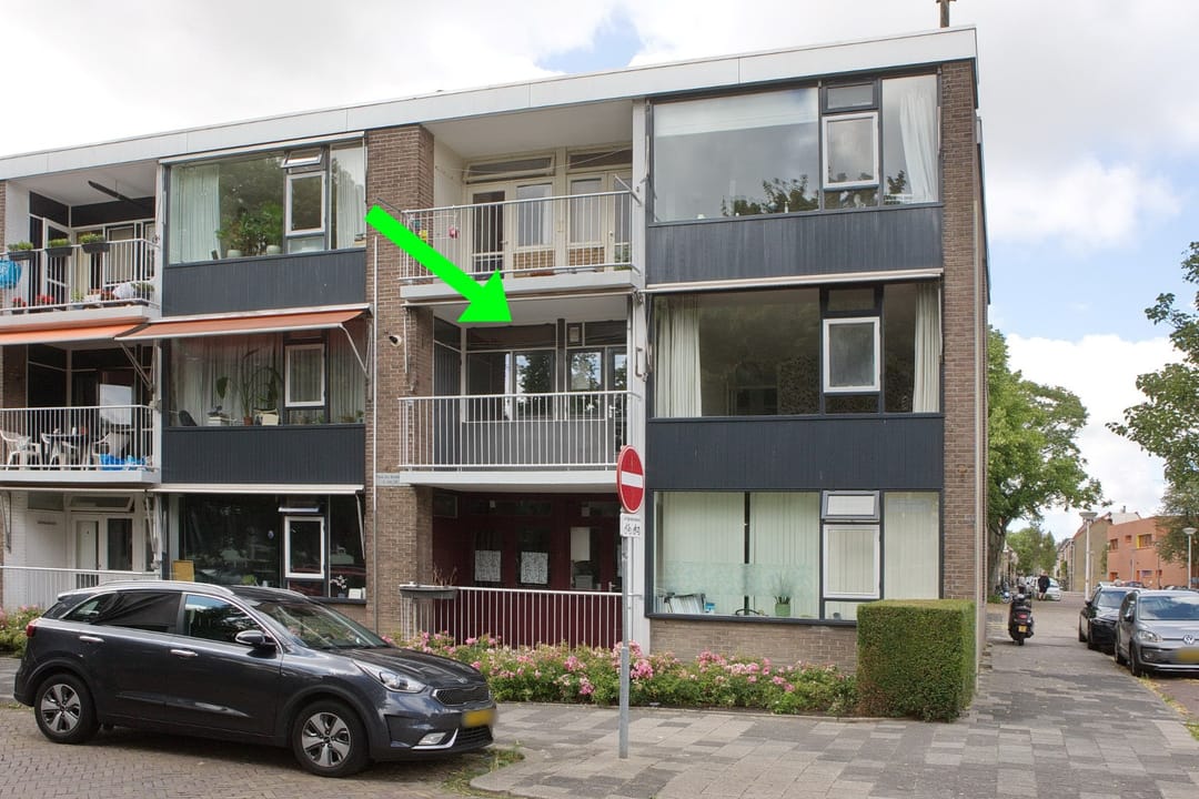 Photo 1 of Frank van Borselenstraat 4-I