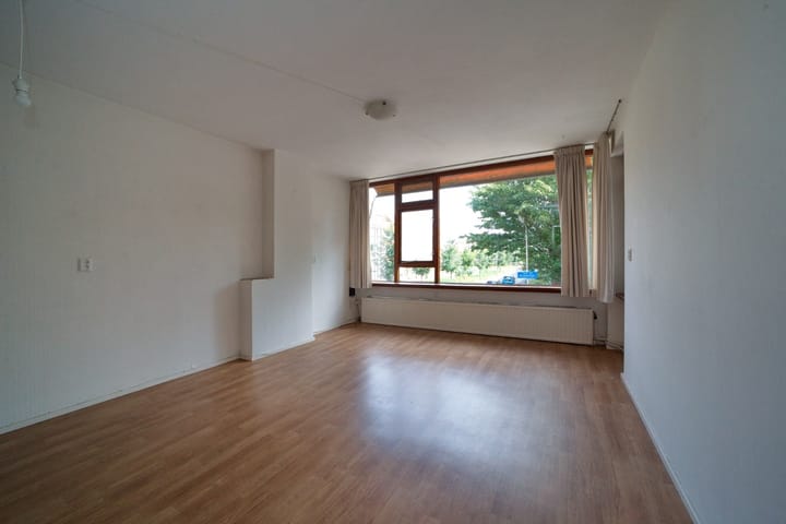 Photo 8 of Frank van Borselenstraat 4-I