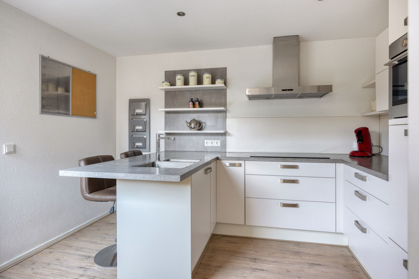 Foto 10 van Meester Pontenstraat 33