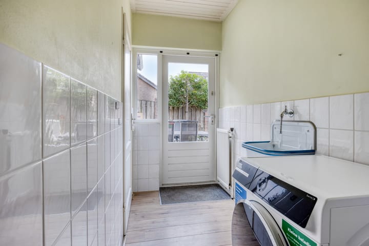 Foto 12 van Meester Pontenstraat 33