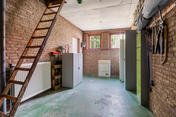 Foto 30 van Meester Pontenstraat 33