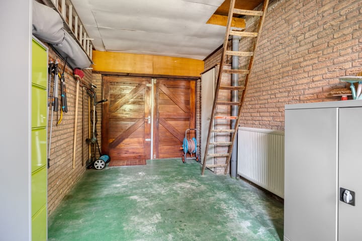 Foto 31 van Meester Pontenstraat 33