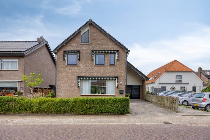 Foto 37 van Meester Pontenstraat 33