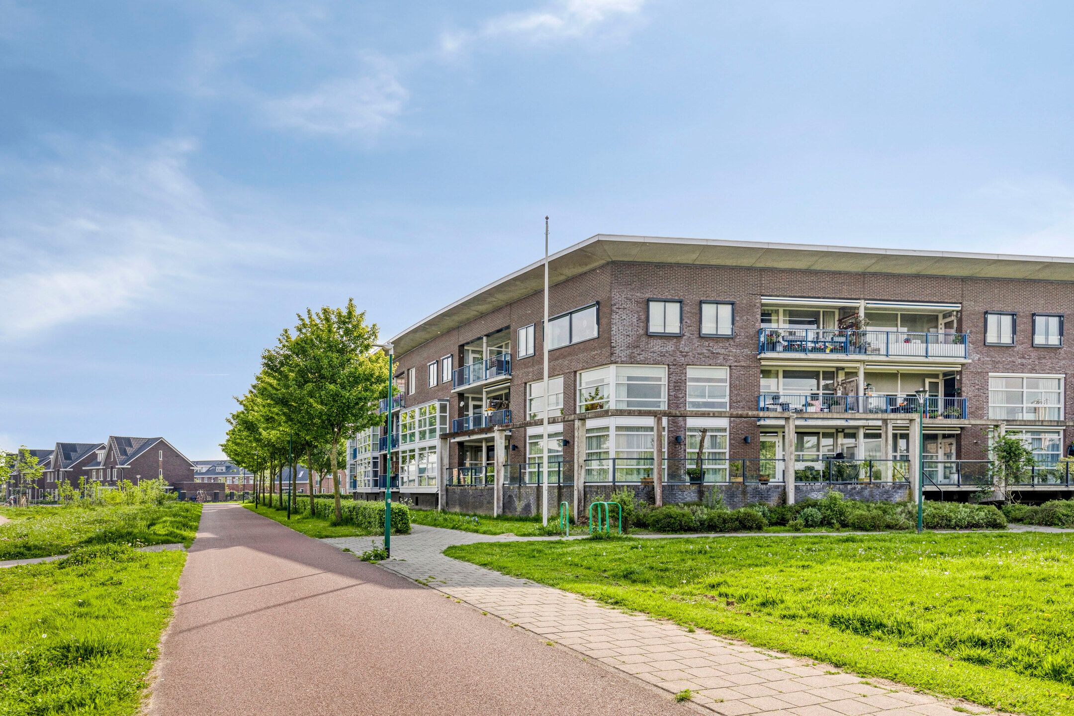 Photo 27 of Parelgras 94