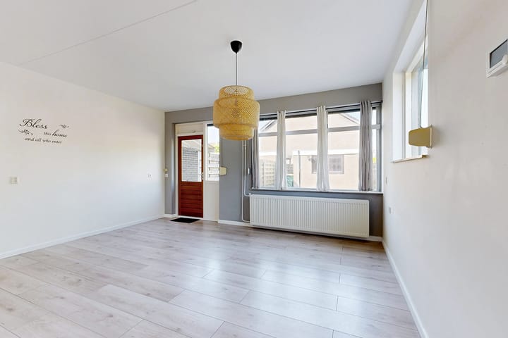 Photo 9 of Van Vlaanderenstraat 57